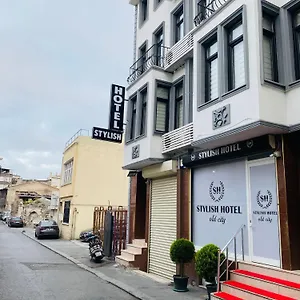 Stylish Old Otel